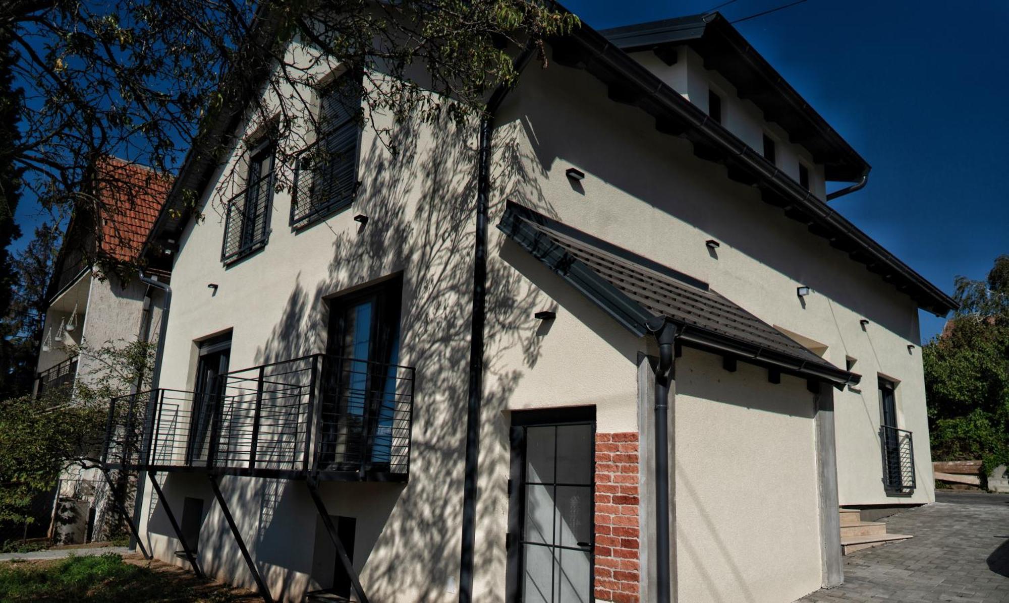 La Roue Hotell Vrsac Eksteriør bilde