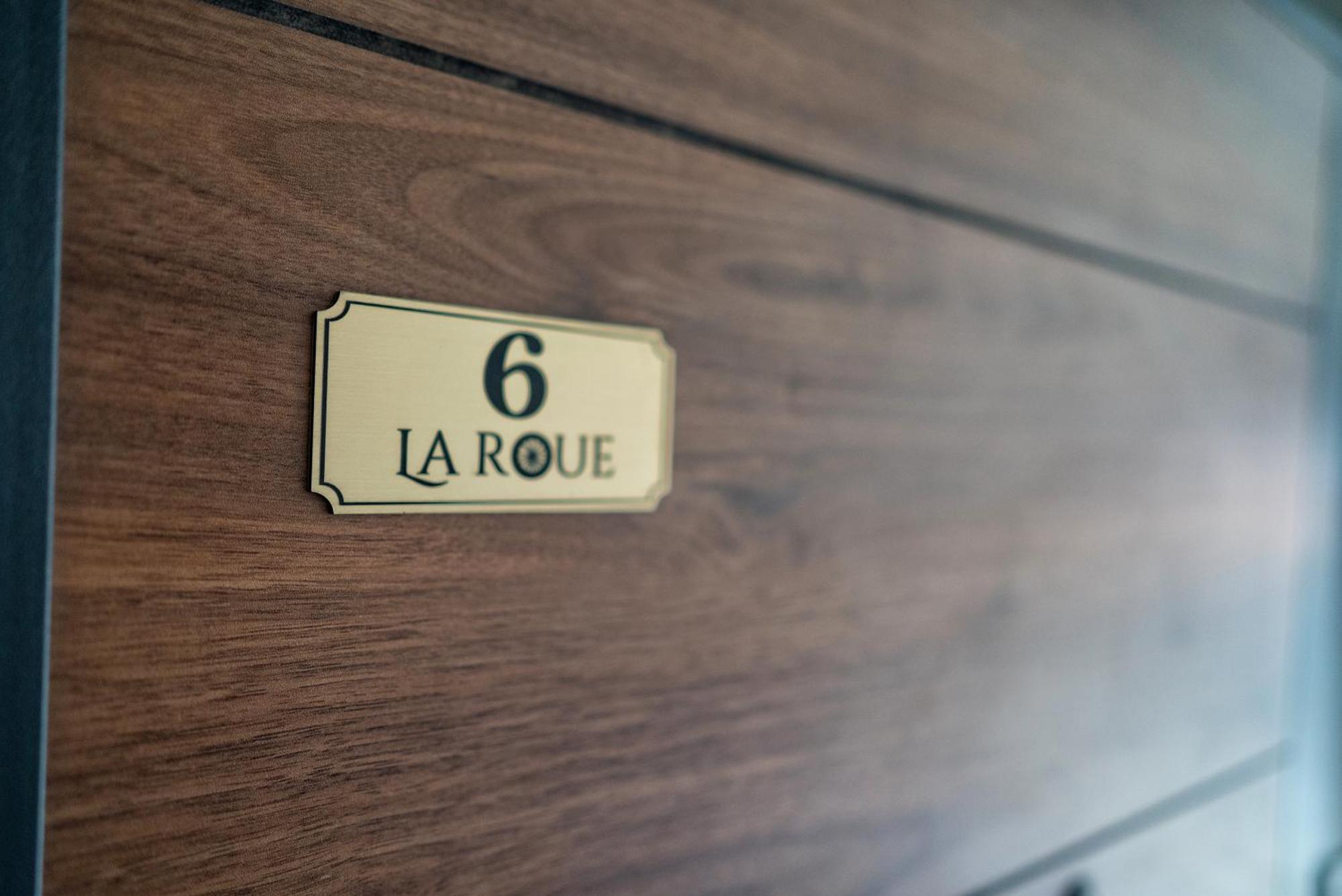 La Roue Hotell Vrsac Eksteriør bilde
